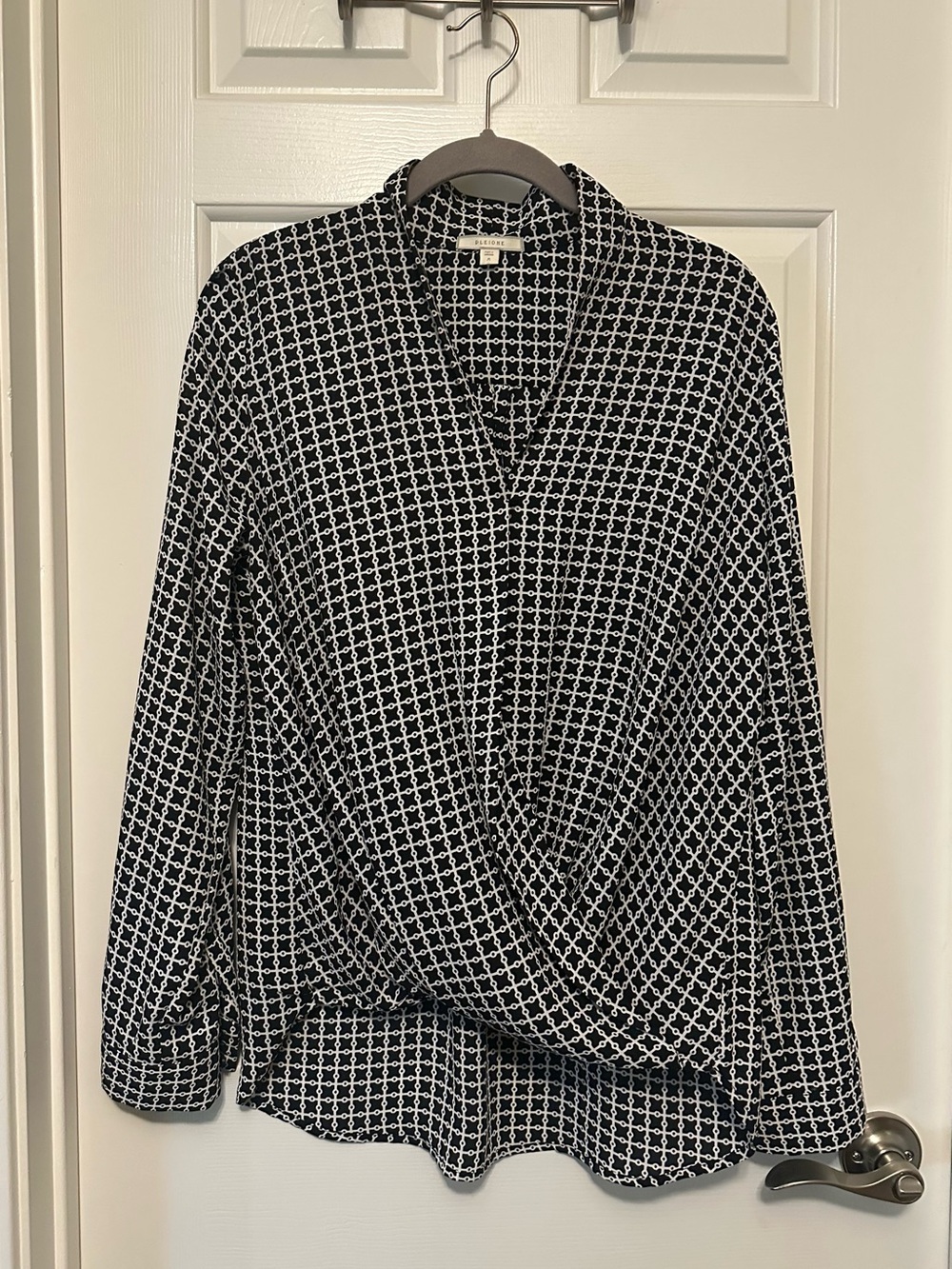Pleione Black & White Geometric Faux-Wrap Blouse